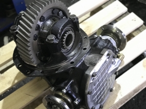 4320БУ-2502007-30 Редуктор среднего моста 49зуб.,i=7,49, с БМКД, дифф 12отв., два фланца с торц. шлиц. 4320БУ-2502007-30 4320БУ-2502007-30 Редуктор среднего моста 49зуб.,i=7,49, с БМКД, дифф 12отв., два фланца с торц. шлиц. 4320БУ-2502007-30